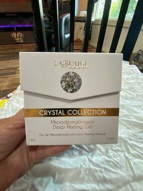La Rouge Pierre Crystal Collection Microdermabrasion Deep Peeling Gel